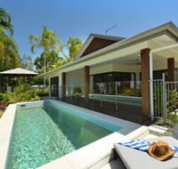 17 Cascade Luxury House on Fairway - Click Find