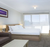 Cascades 3 Well Appointed and Central location - Click Find