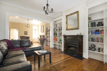 Darlinghurst NSW Click Find