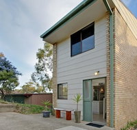 Lakeside Townhouse - Click Find