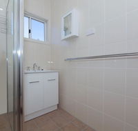 Pacific Units Unit 2 94 Magnus Street - Click Find