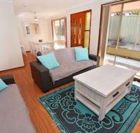 Hopetoun Villa - Click Find