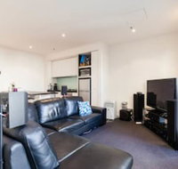 CLAUDE 2BDR Melbourne Apartment - Click Find