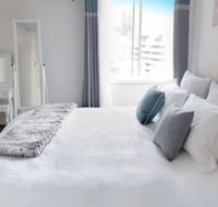 King Deluxe Apartments - Click Find