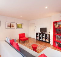 BENJAMIN 2BDR Melbourne Apartment - Click Find