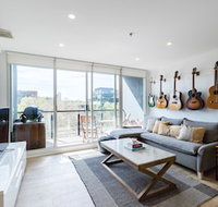 YUKI 1BDR Melbourne Apartment - Click Find