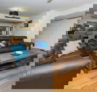 Maggies Beachfront Apt. 4 - Click Find