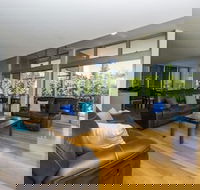 Maggies Beachfront Apt. 12 - Click Find