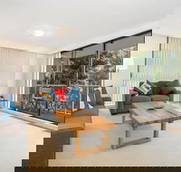 Tranquil tree top hideaway 608i - Bet 4u