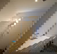 Torino 6 - Lake Jindabyne  Snowy Mountain Views - Bridge Guide