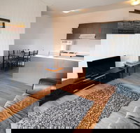 Kooringa 9 Great Lake Jindabyne Views - Bridge Guide