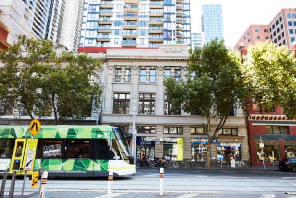 Melbourne VIC Click Find