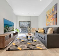 New Luxury Manhattan style in heart of CBD - Click Find