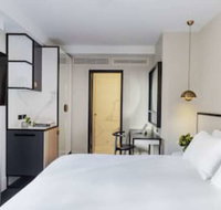 Brady Hotels Jones Lane - Click Find