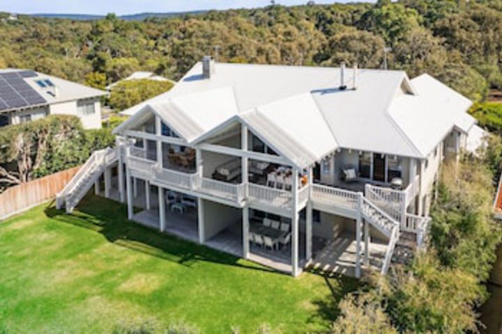Eagle Bay WA Lawyer Find