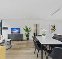 HomeHotel Luxury Contemporary Apt - Click Find