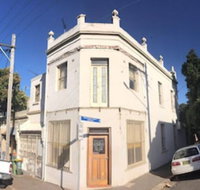 Spacious 3 Bedroom Terrace in Newtown - Click Find