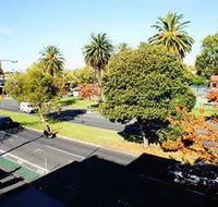 Eastern Townhouse Serviced Apartment - Local Finder