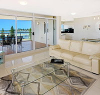 Sunrise Apartments Tuncurry - Click Find