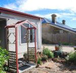 Oatlands Retreat - Click Find