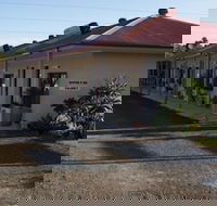 Riverside Motel