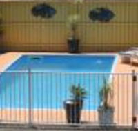 Twin Pines Motel - Click Find