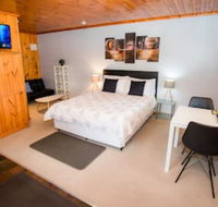 Seppelts View Cabins - Click Find