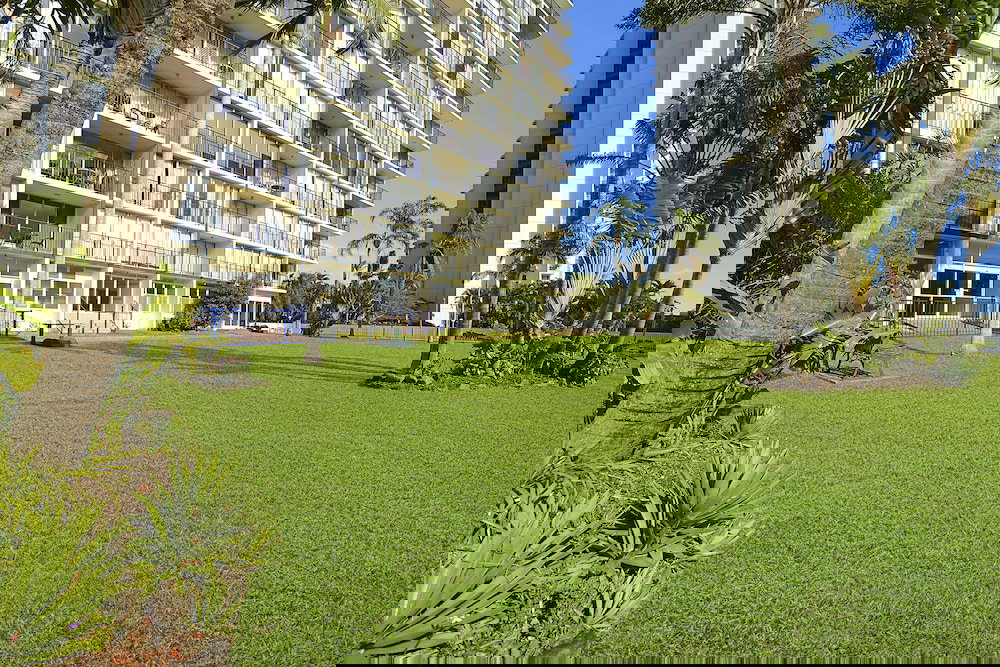 Villa Condo Shoal Bay NSW Click Find