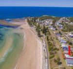 Pacifica 1 on the beach at Brooms Head - Click Find