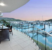 Pavillion 3 Absolute Waterfront 4 Bedroom 2 Lounge Room Plunge Pool  Golf Buggy - DBD