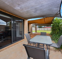Bundalong on Clarke St - Bridge Guide