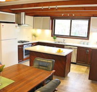 Elegant Style Bay of Fires - Lawyer Find