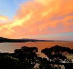 DOLPHIN LOOKOUT COTTAGE amazing views of the Bay of Fires - Lawyer Find