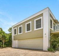 Enjoy the views Sunshine Beach - Click Find