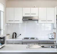 Contemporary House  Seaviews - Click Find