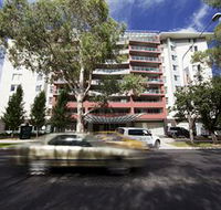 Clifton Suites on Northbourne - Bet 4u