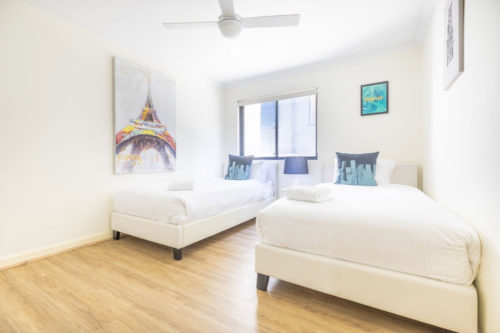 Darlinghurst NSW Click Find