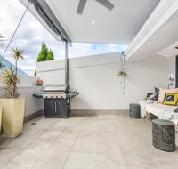 Urban Chic 3 BR House in Wickham - Bridge Guide