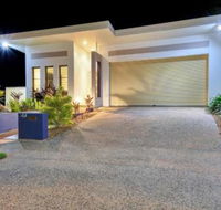 Luxury Darwin City Lights Jacuzzi Central Location Large House New Furnishings - Click Find