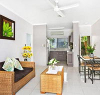 Cairns Reef Retreat - Click Find