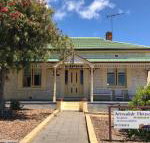 Armadale House Kingscote - Click Find