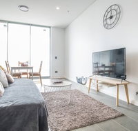 Home With Convenient Location Close to Traincbd - Click Find