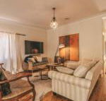 Ambrose on Byng Central Location w / 2 Bathroom - Click Find
