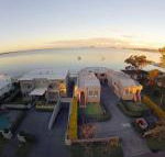 1 Seaside Splendour 137 Soldiers Point Road beautiful unit on the waterfront - Click Find