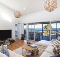 The G Shack Rennies Beach - Click Find