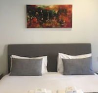 Stables Boutique Motel - Click Find