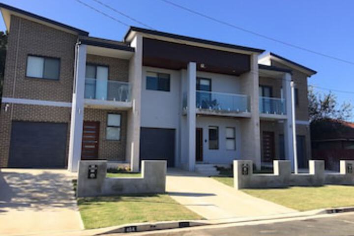 Minto NSW Click Find