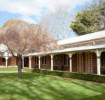 The Carrington Inn Bungendore - Click Find