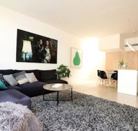 Inspired Designer Carlton North Terrace - Rejuvenate Stays - Lawyer Find