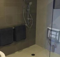 Collins Accommodation - Click Find